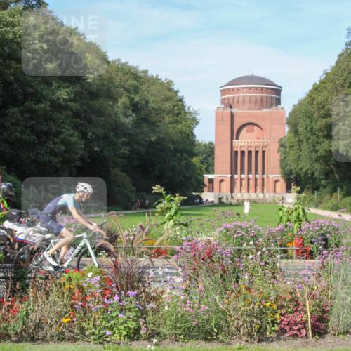 08.09.2024 - Stadtparktriathlon Zöllner http://msf.ph/oto/7044789 08.09.2024 11:13:15 Radfahren 383, 420 meine-sportfotos.de