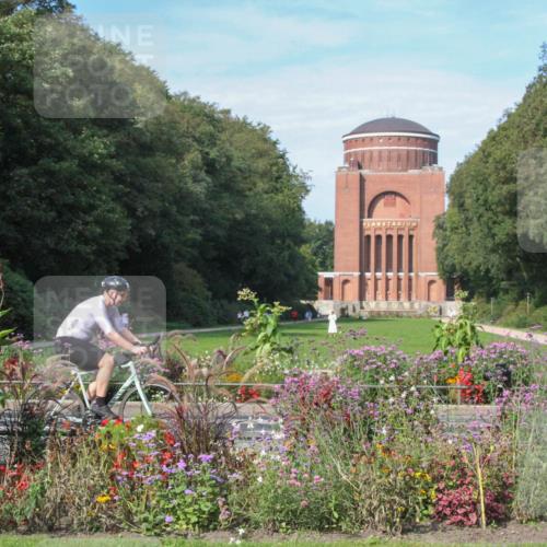 08.09.2024 - Stadtparktriathlon Zöllner http://msf.ph/oto/7044824 08.09.2024 11:14:57 Radfahren 524, 541 meine-sportfotos.de