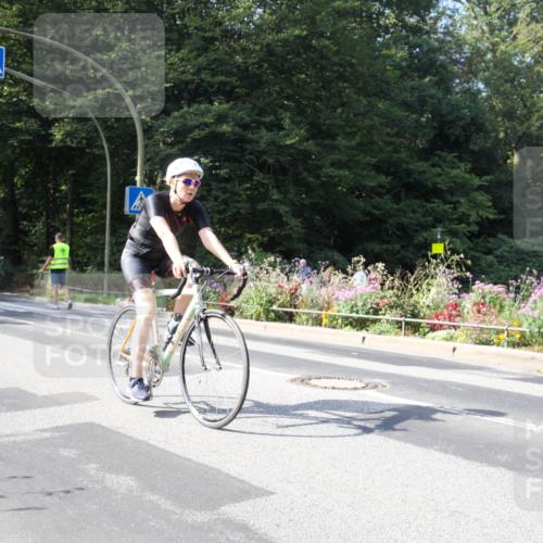 08.09.2024 - Stadtparktriathlon Zöllner http://msf.ph/oto/7044851 08.09.2024 11:21:42 Radfahren 506, 573, 606, 653 meine-sportfotos.de