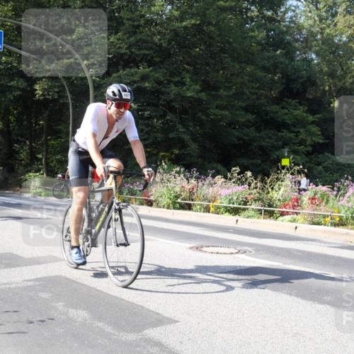 08.09.2024 - Stadtparktriathlon Zöllner http://msf.ph/oto/7044906 08.09.2024 11:23:19 Radfahren 557, 580 meine-sportfotos.de