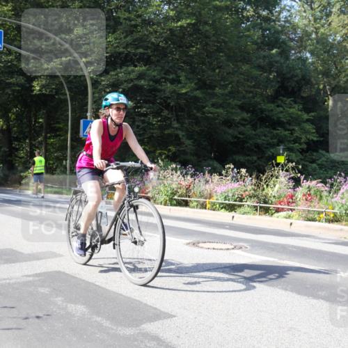 08.09.2024 - Stadtparktriathlon Zöllner http://msf.ph/oto/7044957 08.09.2024 11:25:15 Radfahren 617 meine-sportfotos.de