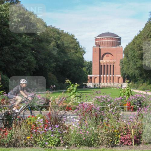 08.09.2024 - Stadtparktriathlon Zöllner http://msf.ph/oto/7045066 08.09.2024 11:21:01 Radfahren 533, 616, 638, 661 meine-sportfotos.de