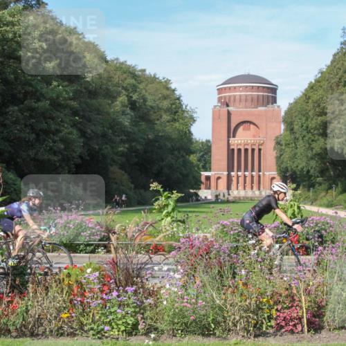 08.09.2024 - Stadtparktriathlon Zöllner http://msf.ph/oto/7045068 08.09.2024 11:21:01 Radfahren 533, 616, 638, 661 meine-sportfotos.de