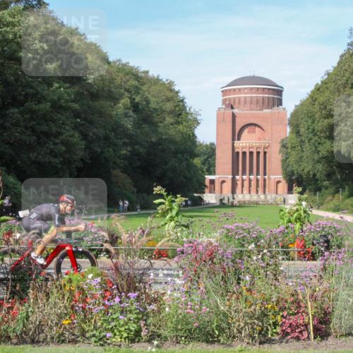 08.09.2024 - Stadtparktriathlon Zöllner http://msf.ph/oto/7045106 08.09.2024 11:21:49 Radfahren 472, 543, 626, 821 meine-sportfotos.de
