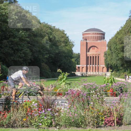08.09.2024 - Stadtparktriathlon Zöllner http://msf.ph/oto/7045168 08.09.2024 11:23:19 Radfahren 557, 580 meine-sportfotos.de