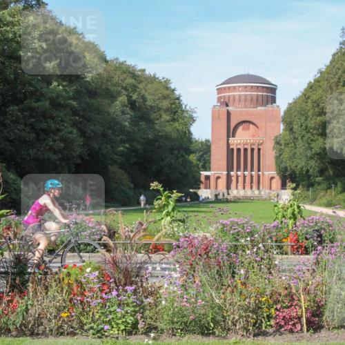 08.09.2024 - Stadtparktriathlon Zöllner http://msf.ph/oto/7045231 08.09.2024 11:25:15 Radfahren 617 meine-sportfotos.de
