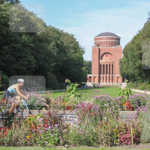 08.09.2024 - Stadtparktriathlon Zöllner http://msf.ph/oto/7045252 08.09.2024 11:25:39 Radfahren 581, 598 meine-sportfotos.de