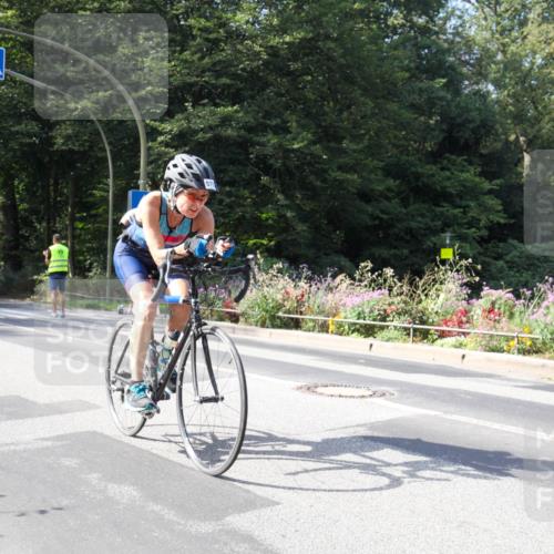 08.09.2024 - Stadtparktriathlon Zöllner http://msf.ph/oto/7045307 08.09.2024 11:37:18 Radfahren 570 meine-sportfotos.de