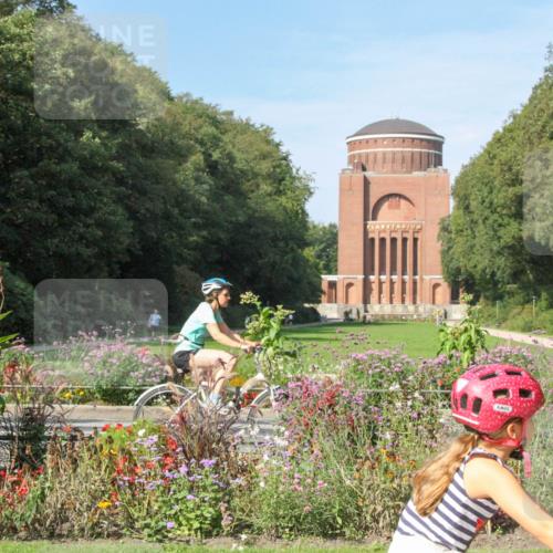08.09.2024 - Stadtparktriathlon Zöllner http://msf.ph/oto/7045314 08.09.2024 11:27:12 Radfahren 485, 591 meine-sportfotos.de