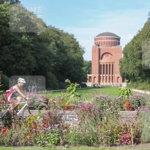08.09.2024 - Stadtparktriathlon Zöllner http://msf.ph/oto/7045353 08.09.2024 11:28:02 Radfahren 589, 660 meine-sportfotos.de