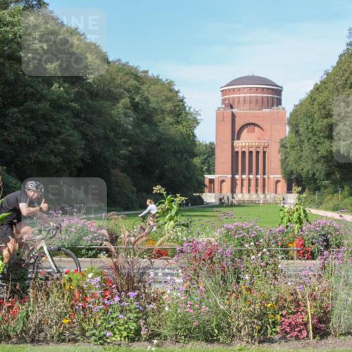 08.09.2024 - Stadtparktriathlon Zöllner http://msf.ph/oto/7045367 08.09.2024 11:28:29 Radfahren 463, 661 meine-sportfotos.de