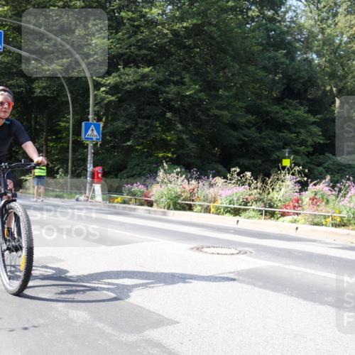 08.09.2024 - Stadtparktriathlon Zöllner http://msf.ph/oto/7045384 08.09.2024 11:39:19 Radfahren 613 meine-sportfotos.de