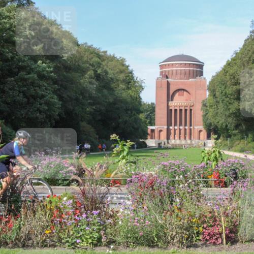 08.09.2024 - Stadtparktriathlon Zöllner http://msf.ph/oto/7045418 08.09.2024 11:30:21 Radfahren 528, 576, 605, 648 meine-sportfotos.de