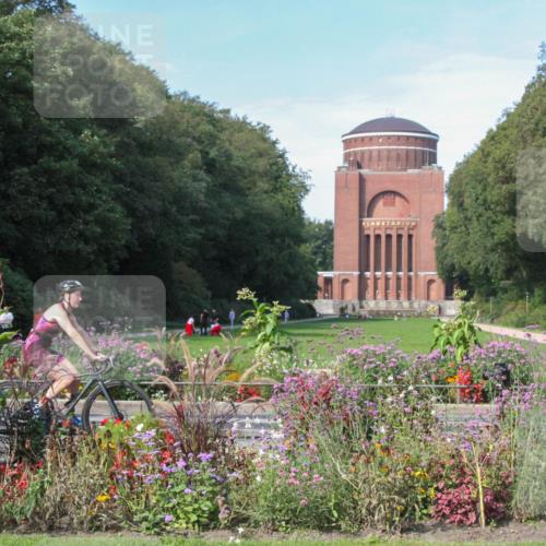 08.09.2024 - Stadtparktriathlon Zöllner http://msf.ph/oto/7045434 08.09.2024 11:31:03 Radfahren 529, 573 meine-sportfotos.de