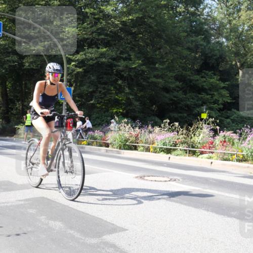 08.09.2024 - Stadtparktriathlon Zöllner http://msf.ph/oto/7045437 08.09.2024 11:40:30 Radfahren 576, 592, 731 meine-sportfotos.de