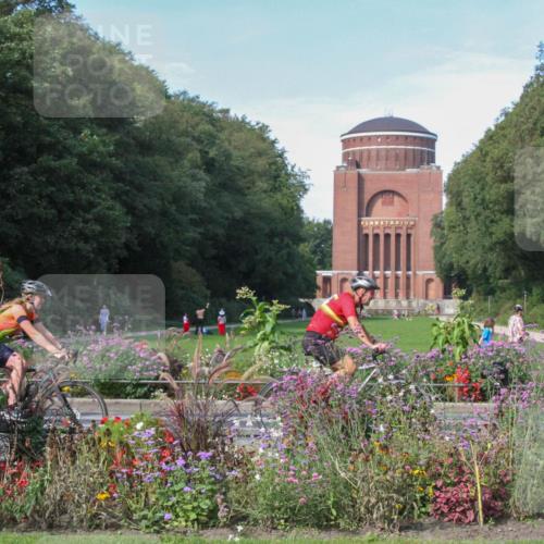 08.09.2024 - Stadtparktriathlon Zöllner http://msf.ph/oto/7045451 08.09.2024 11:31:38 Radfahren 525, 542, 562, 639 meine-sportfotos.de