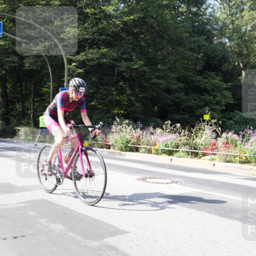 08.09.2024 - Stadtparktriathlon Zöllner http://msf.ph/oto/7045464 08.09.2024 11:41:23 Radfahren 630, 639 meine-sportfotos.de