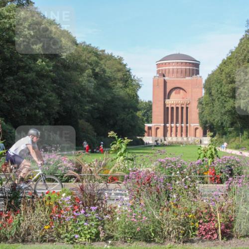 08.09.2024 - Stadtparktriathlon Zöllner http://msf.ph/oto/7045482 08.09.2024 11:32:48 Radfahren 497, 598, 609, 657 meine-sportfotos.de