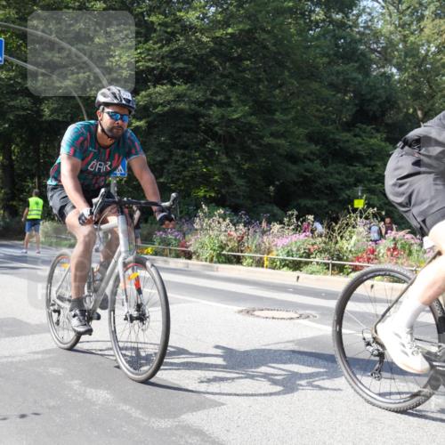 08.09.2024 - Stadtparktriathlon Zöllner http://msf.ph/oto/7045554 08.09.2024 11:43:52 Radfahren 586, 641, 644, 681, 701, 702, 736 meine-sportfotos.de