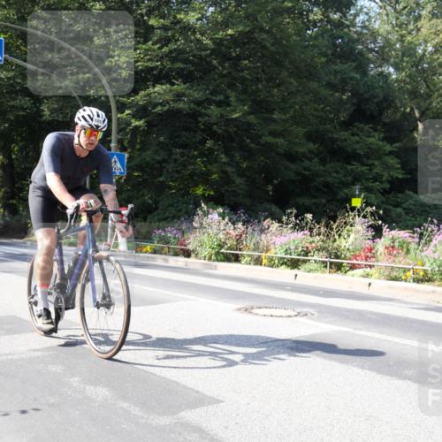 08.09.2024 - Stadtparktriathlon Zöllner http://msf.ph/oto/7045579 08.09.2024 11:44:46 Radfahren 628, 660, 680, 695 meine-sportfotos.de