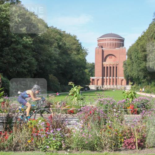 08.09.2024 - Stadtparktriathlon Zöllner http://msf.ph/oto/7045615 08.09.2024 11:37:17 Radfahren 570 meine-sportfotos.de