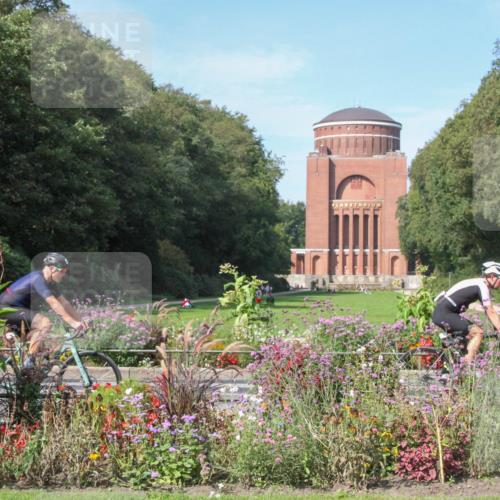 08.09.2024 - Stadtparktriathlon Zöllner http://msf.ph/oto/7045645 08.09.2024 11:37:48 Radfahren 563, 634, 679, 680, 686, 695, 741 meine-sportfotos.de