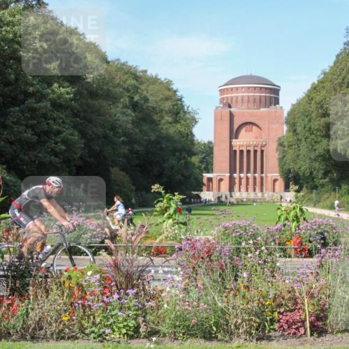 08.09.2024 - Stadtparktriathlon Zöllner http://msf.ph/oto/7045687 08.09.2024 11:39:01 Radfahren 605, 674, 676 meine-sportfotos.de