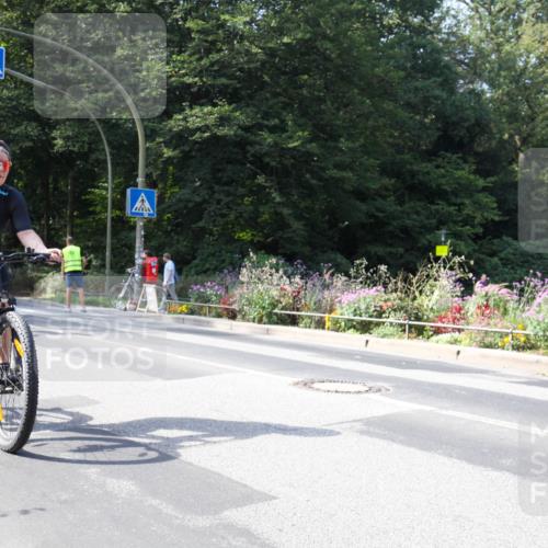 08.09.2024 - Stadtparktriathlon Zöllner http://msf.ph/oto/7045714 08.09.2024 11:48:36 Radfahren 613, 627, 640 meine-sportfotos.de
