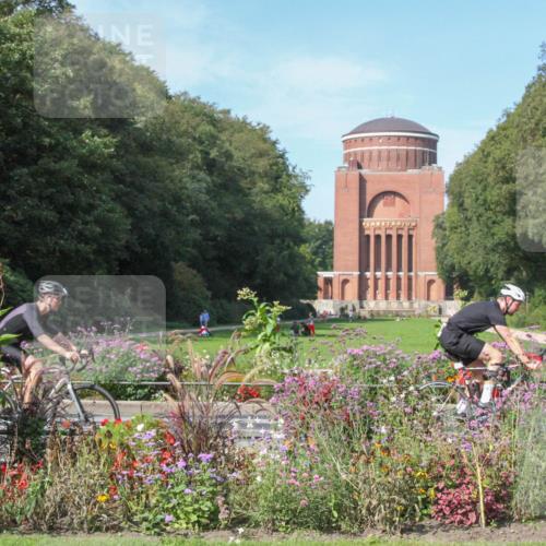08.09.2024 - Stadtparktriathlon Zöllner http://msf.ph/oto/7045730 08.09.2024 11:40:06 Radfahren 593, 598, 642, 657, 671, 683, 714 meine-sportfotos.de