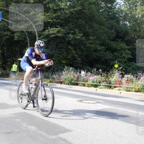 08.09.2024 - Stadtparktriathlon Zöllner http://msf.ph/oto/7045735 08.09.2024 11:49:03 Radfahren 584, 591, 711 meine-sportfotos.de