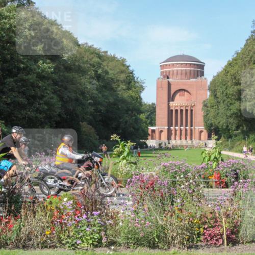 08.09.2024 - Stadtparktriathlon Zöllner http://msf.ph/oto/7045790 08.09.2024 11:41:30 Radfahren 608, 624, 700, 742 meine-sportfotos.de