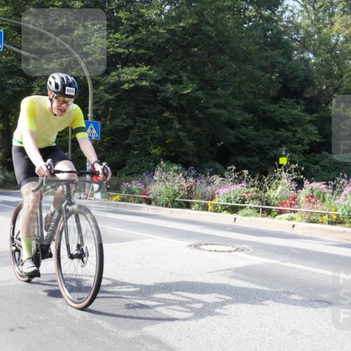 08.09.2024 - Stadtparktriathlon Zöllner http://msf.ph/oto/7045802 08.09.2024 11:51:26 Radfahren 586, 689 meine-sportfotos.de