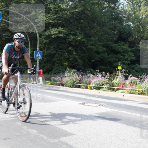 08.09.2024 - Stadtparktriathlon Zöllner http://msf.ph/oto/7045811 08.09.2024 11:51:33 Radfahren 581, 586, 589, 686, 701, 702 meine-sportfotos.de