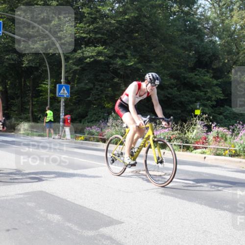 08.09.2024 - Stadtparktriathlon Zöllner http://msf.ph/oto/7045815 08.09.2024 11:51:36 Radfahren 581, 589, 686, 701, 702, 704 meine-sportfotos.de
