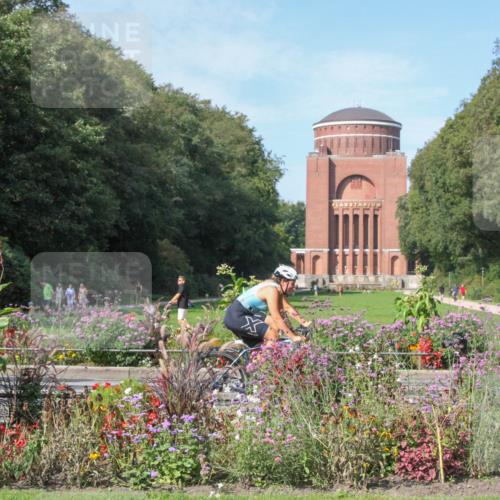 08.09.2024 - Stadtparktriathlon Zöllner http://msf.ph/oto/7045852 08.09.2024 11:42:58 Radfahren 581, 612, 629, 696 meine-sportfotos.de