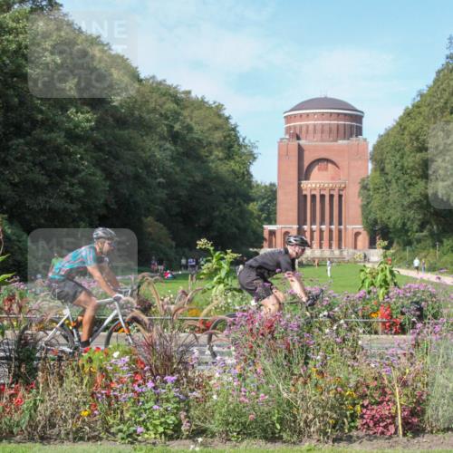08.09.2024 - Stadtparktriathlon Zöllner http://msf.ph/oto/7045890 08.09.2024 11:43:52 Radfahren 586, 641, 644, 681, 701, 702, 736 meine-sportfotos.de