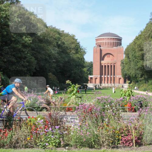 08.09.2024 - Stadtparktriathlon Zöllner http://msf.ph/oto/7045898 08.09.2024 11:44:10 Radfahren 597, 687, 739, 744 meine-sportfotos.de