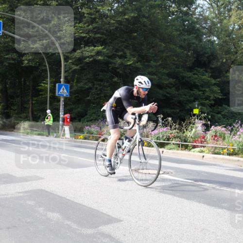 08.09.2024 - Stadtparktriathlon Zöllner http://msf.ph/oto/7045926 08.09.2024 11:54:01 Radfahren 563, 646, 665 meine-sportfotos.de