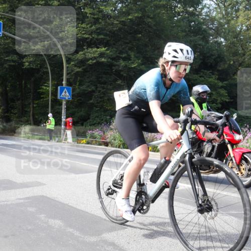 08.09.2024 - Stadtparktriathlon Zöllner http://msf.ph/oto/7045930 08.09.2024 11:54:05 Radfahren 563, 645, 665 meine-sportfotos.de