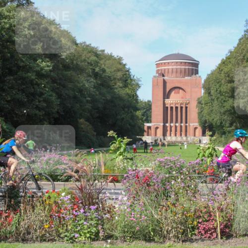 08.09.2024 - Stadtparktriathlon Zöllner http://msf.ph/oto/7045954 08.09.2024 11:45:33 Radfahren 587, 617, 659 meine-sportfotos.de