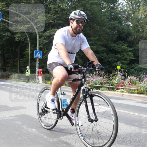 08.09.2024 - Stadtparktriathlon Zöllner http://msf.ph/oto/7045962 08.09.2024 11:55:32 Radfahren 617, 678, 832 meine-sportfotos.de