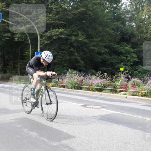 08.09.2024 - Stadtparktriathlon Zöllner http://msf.ph/oto/7046034 08.09.2024 11:57:33 Radfahren 606, 779, 818, 833 meine-sportfotos.de