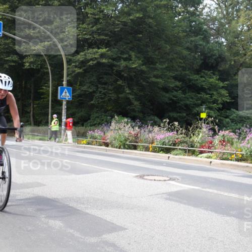08.09.2024 - Stadtparktriathlon Zöllner http://msf.ph/oto/7046035 08.09.2024 11:57:35 Radfahren 606, 779, 818, 833 meine-sportfotos.de