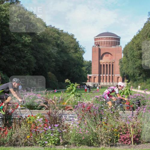 08.09.2024 - Stadtparktriathlon Zöllner http://msf.ph/oto/7046051 08.09.2024 11:47:53 Radfahren 592, 691, 692 meine-sportfotos.de