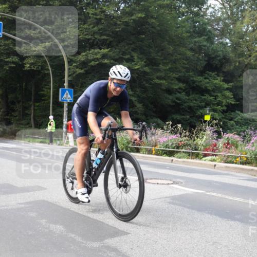 08.09.2024 - Stadtparktriathlon Zöllner http://msf.ph/oto/7046073 08.09.2024 11:58:22 Radfahren 748 meine-sportfotos.de