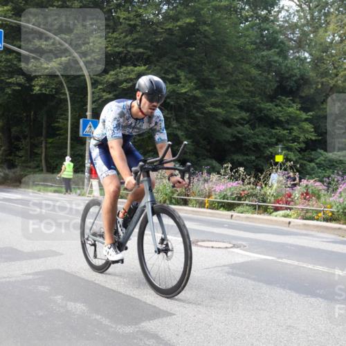 08.09.2024 - Stadtparktriathlon Zöllner http://msf.ph/oto/7046075 08.09.2024 11:58:30 Radfahren 704, 709, 750, 816, 817 meine-sportfotos.de