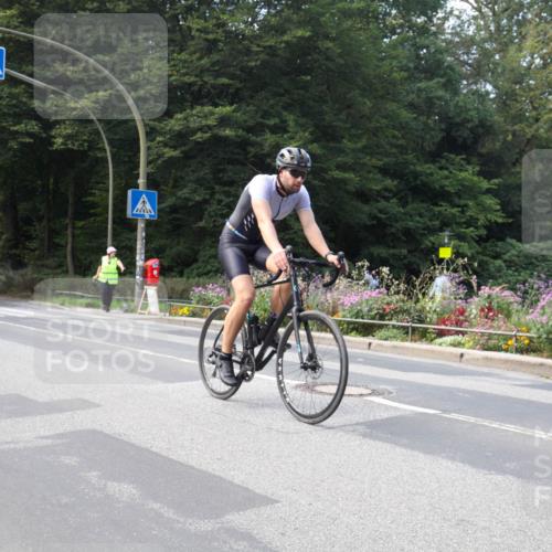 08.09.2024 - Stadtparktriathlon Zöllner http://msf.ph/oto/7046081 08.09.2024 11:58:33 Radfahren 662, 704, 709, 750, 816, 817 meine-sportfotos.de