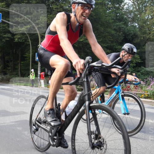 08.09.2024 - Stadtparktriathlon Zöllner http://msf.ph/oto/7046132 08.09.2024 11:59:07 Radfahren 689, 758, 765, 775, 815, 824 meine-sportfotos.de