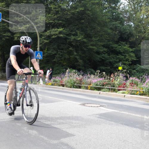 08.09.2024 - Stadtparktriathlon Zöllner http://msf.ph/oto/7046159 08.09.2024 11:59:39 Radfahren 582, 679, 685, 708, 744 meine-sportfotos.de