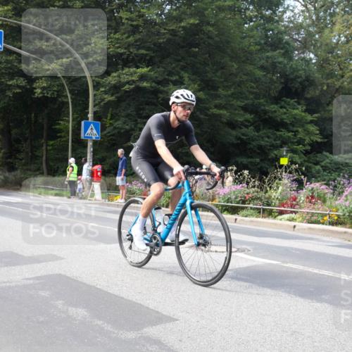 08.09.2024 - Stadtparktriathlon Zöllner http://msf.ph/oto/7046185 08.09.2024 12:00:39 Radfahren 715, 825 meine-sportfotos.de
